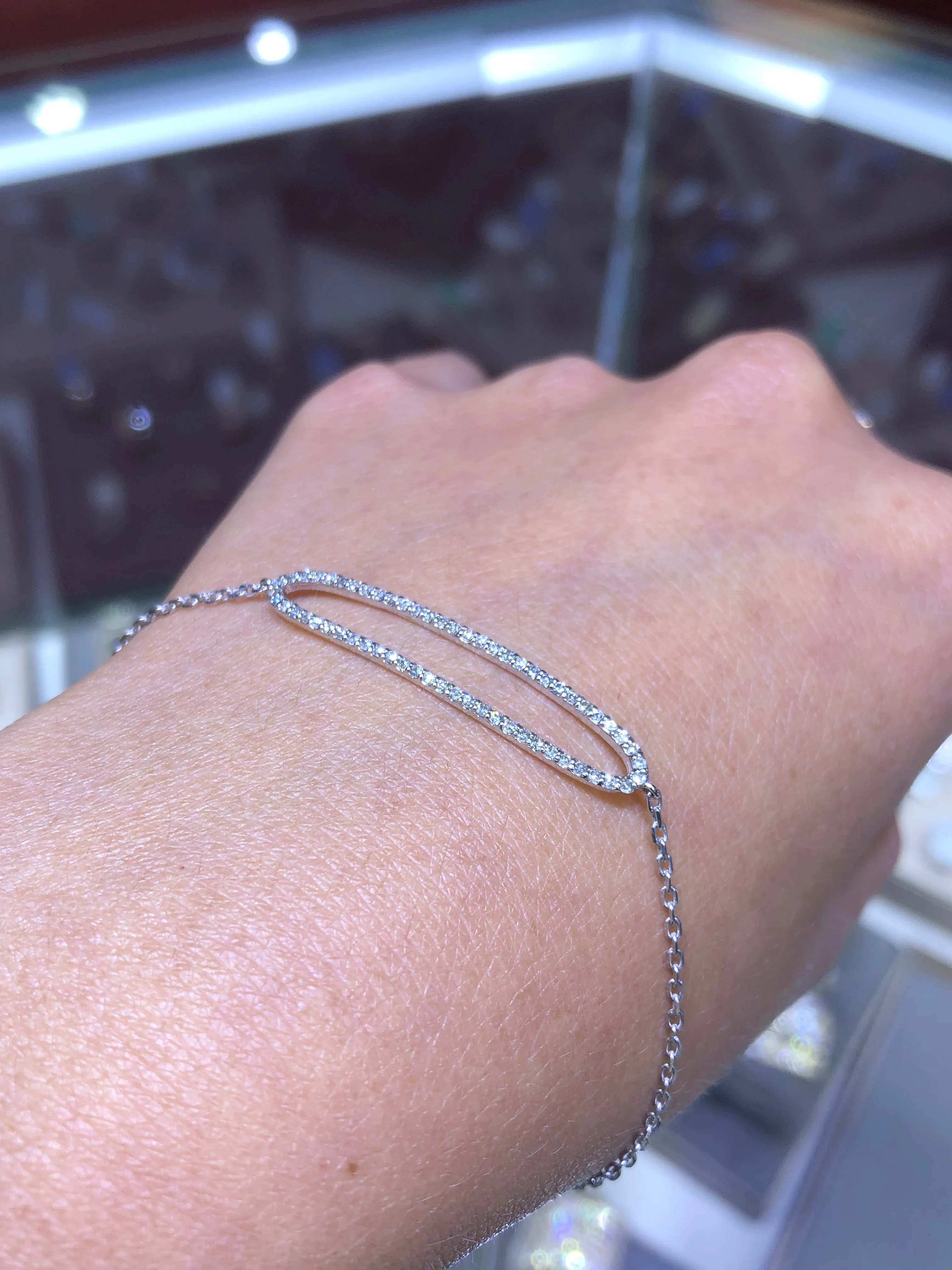 14K Gold Oval Bar Diamond Bracelet