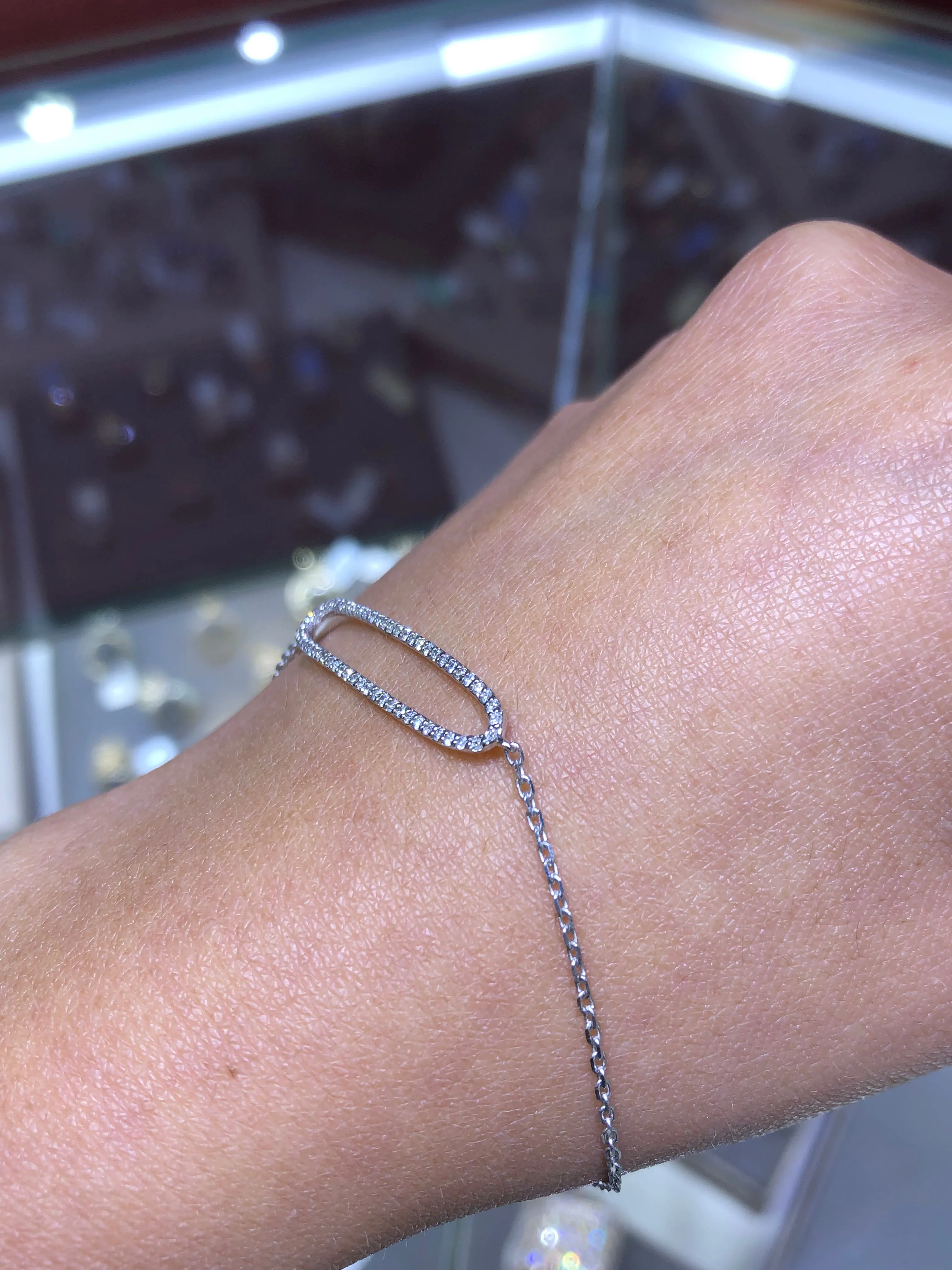 14K Gold Oval Bar Diamond Bracelet