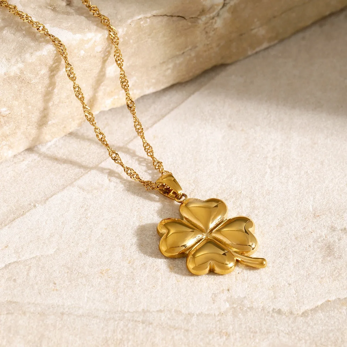 18K Gold Four-Leaf Clover Design Necklace