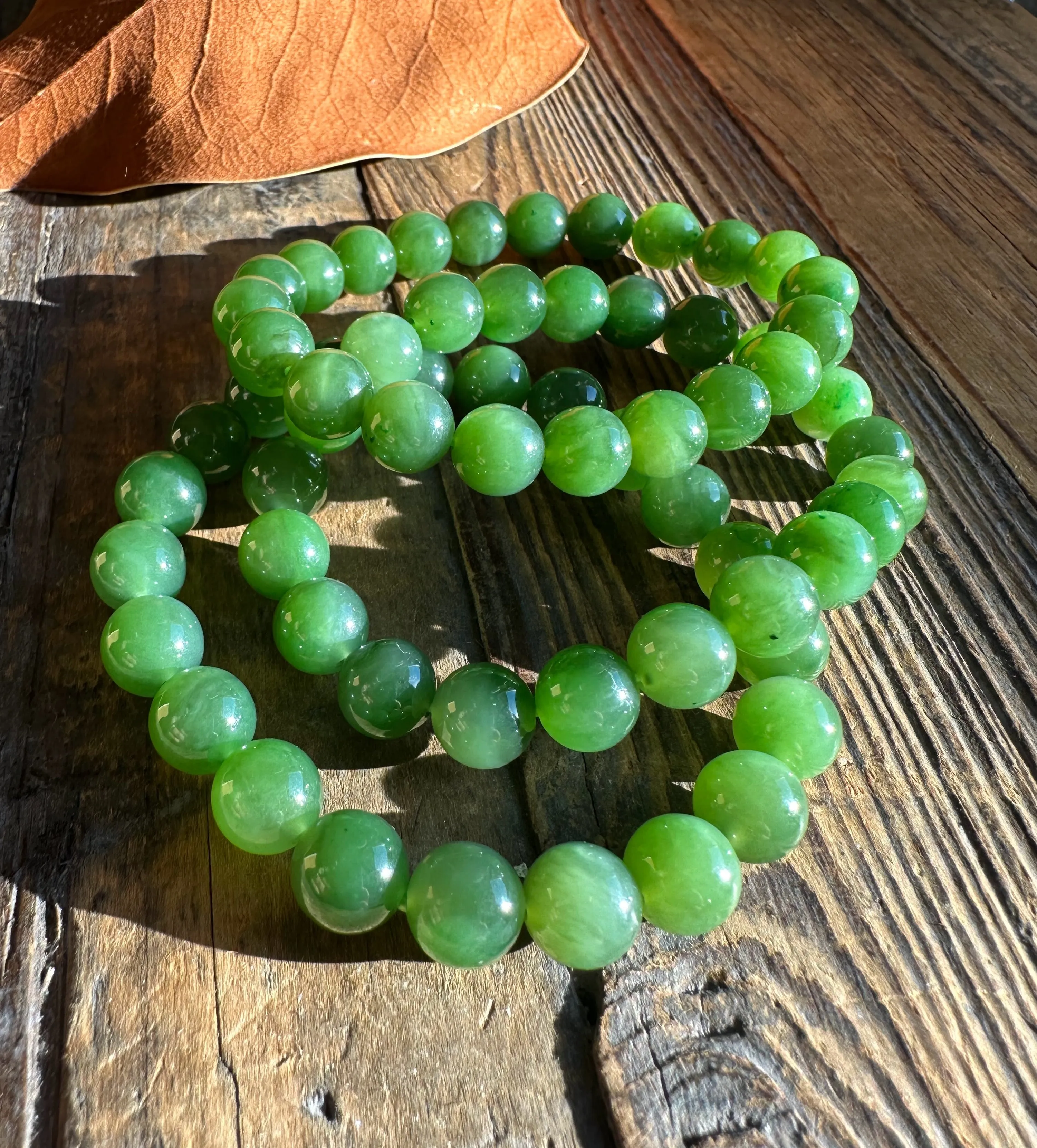 A  Canadian Jade 9mm bead bracelet