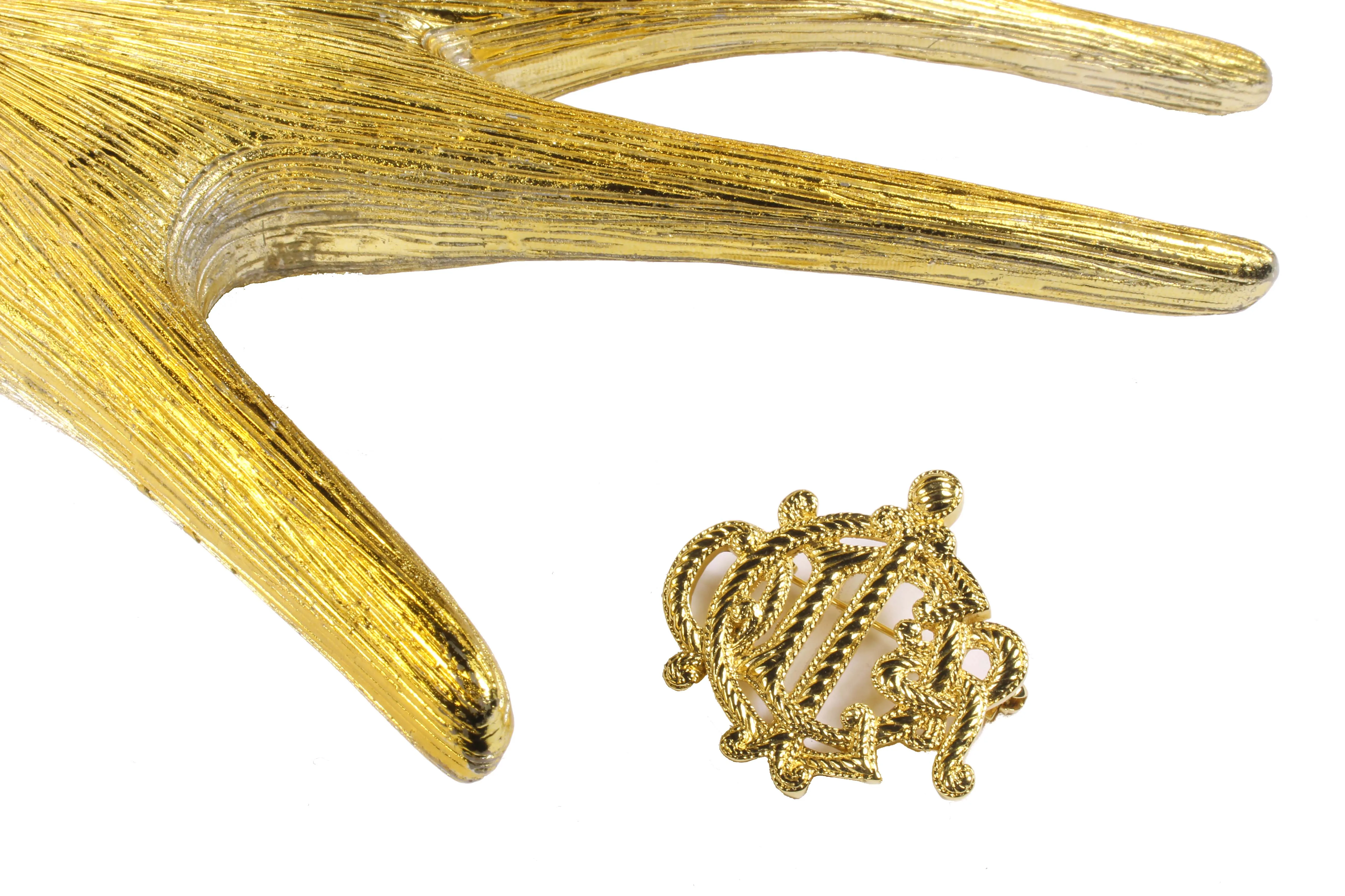 CHRISTIAN DIOR Logo rope brooch