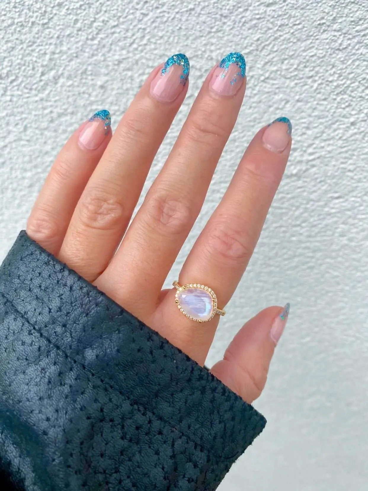 Halo Moonstone Ring: 7 / Silver