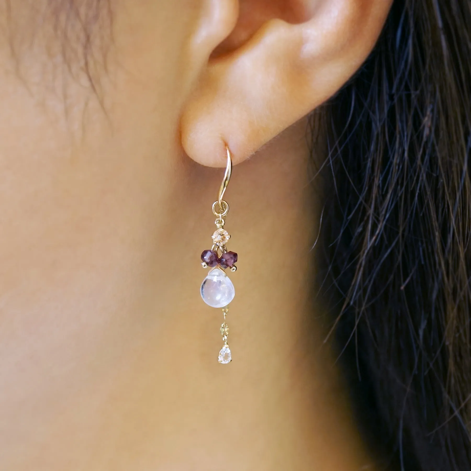 [Palette] 18K/10K Blue Moonstone Charm Set Earrings [Prism] (Yellow Gold)