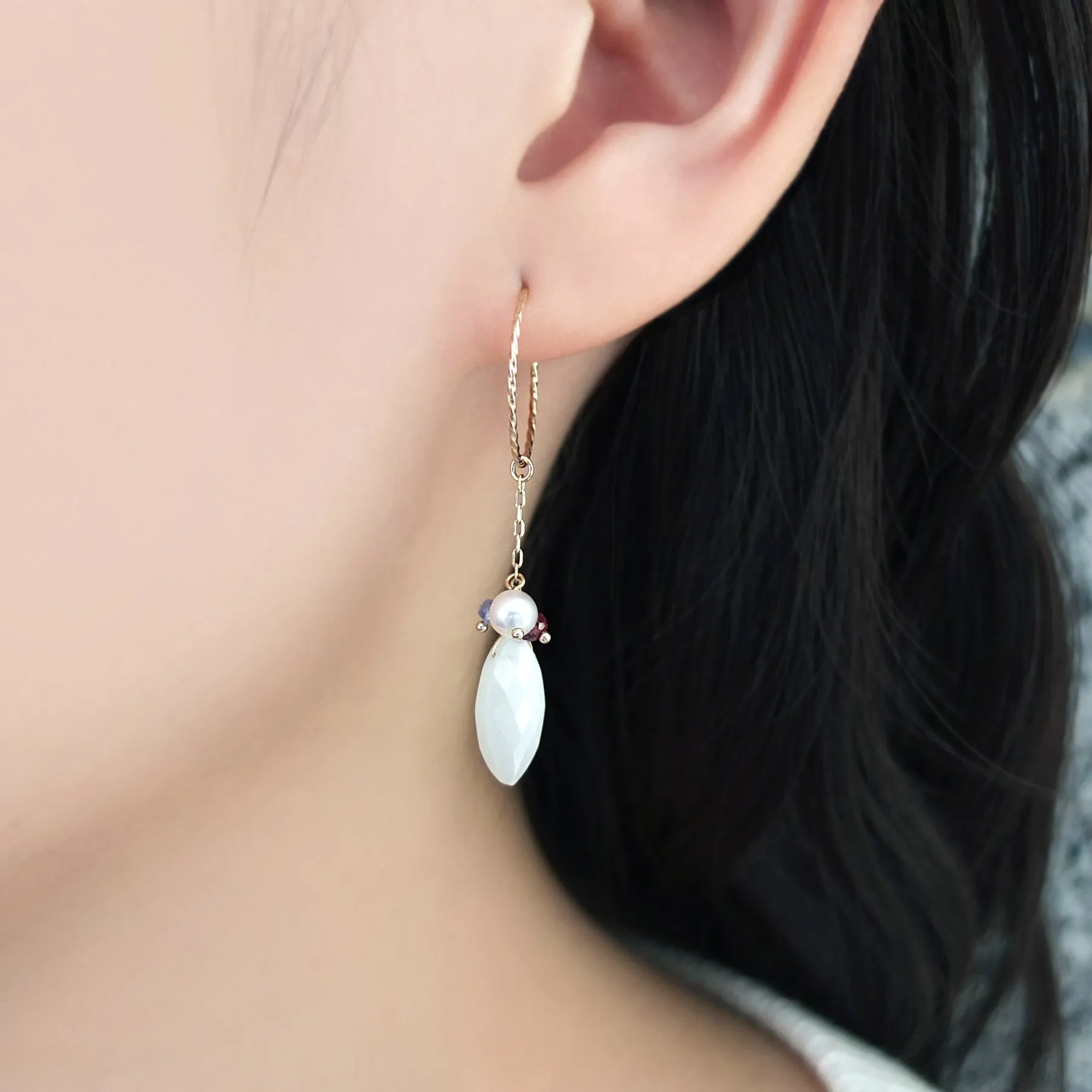 [Palette] 18K/10K Yellow Gold Moonstone Charm Set Earrings [Comet]