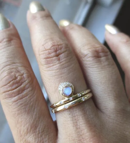 SHELTER MOONSTONE RING