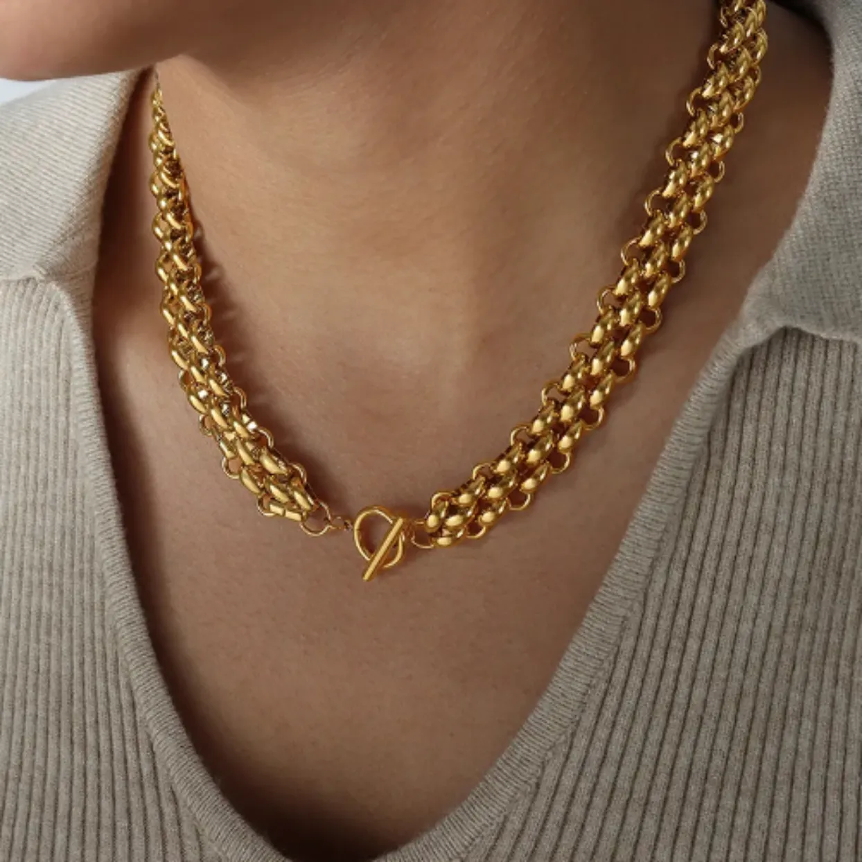 TYCHE NECKLACE & BRACELET GOLD OR SILVER SET