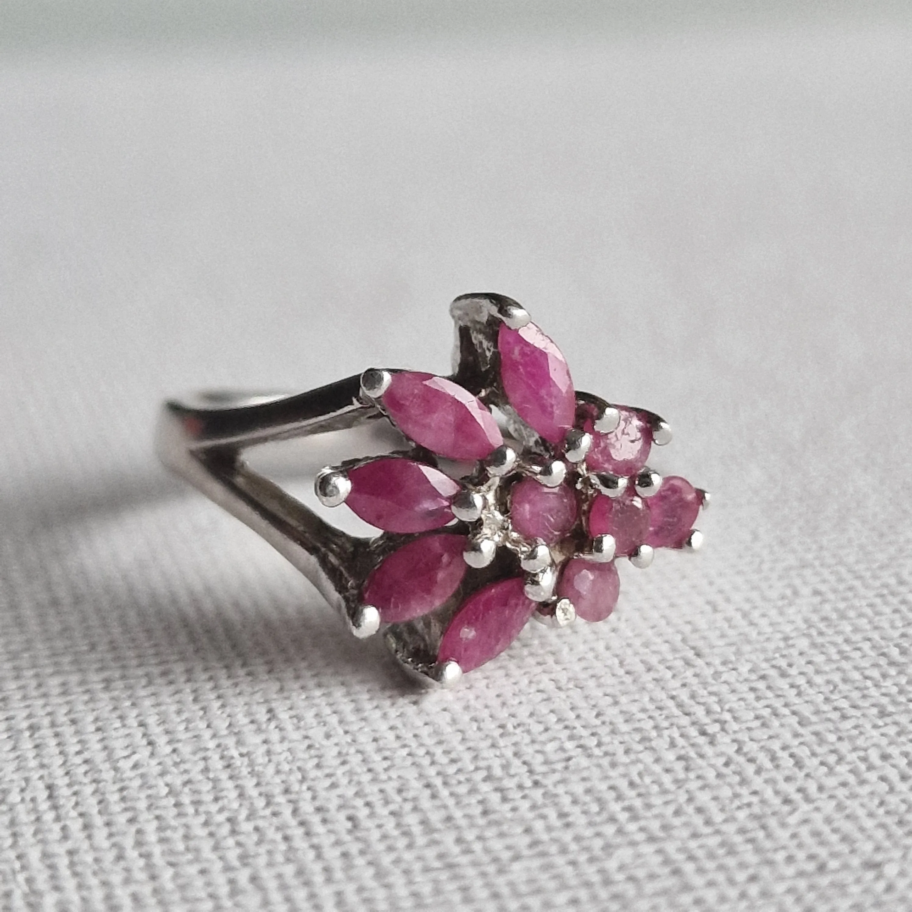 Vintage Ruby 925 Sterling Silver Ring