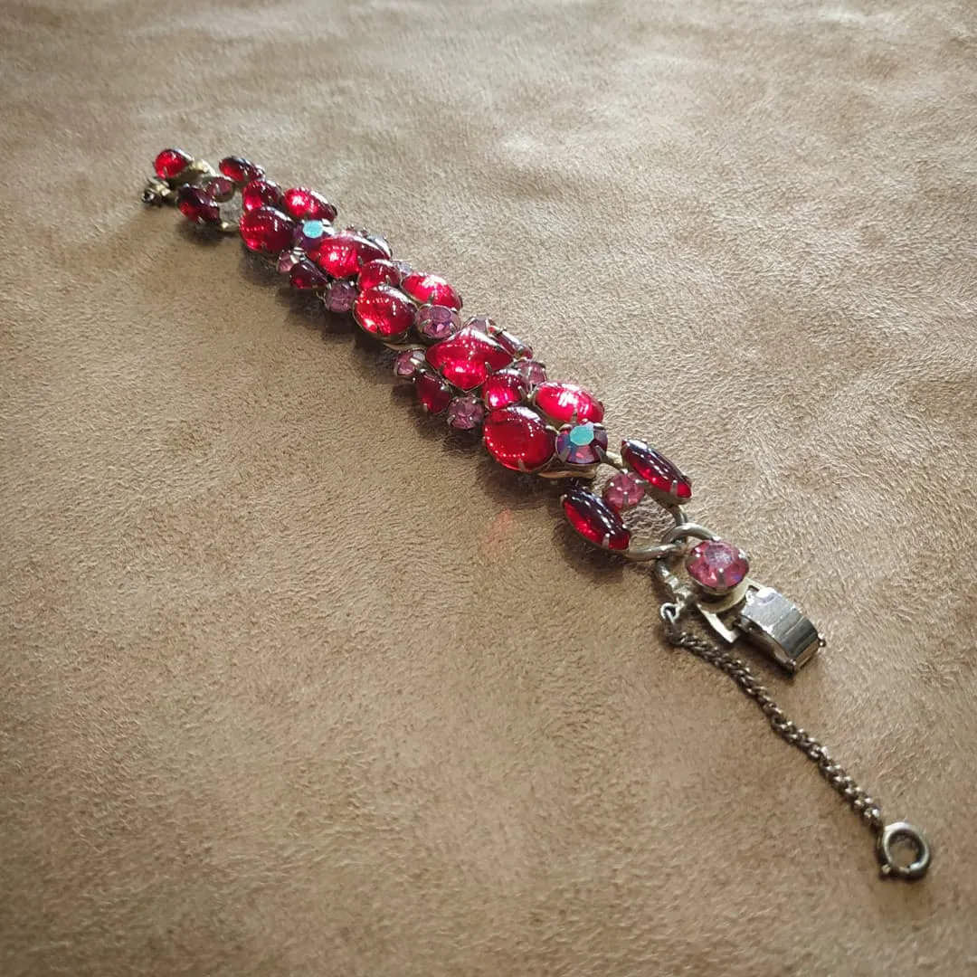 Weiss Red Vintage Glass Bracelet