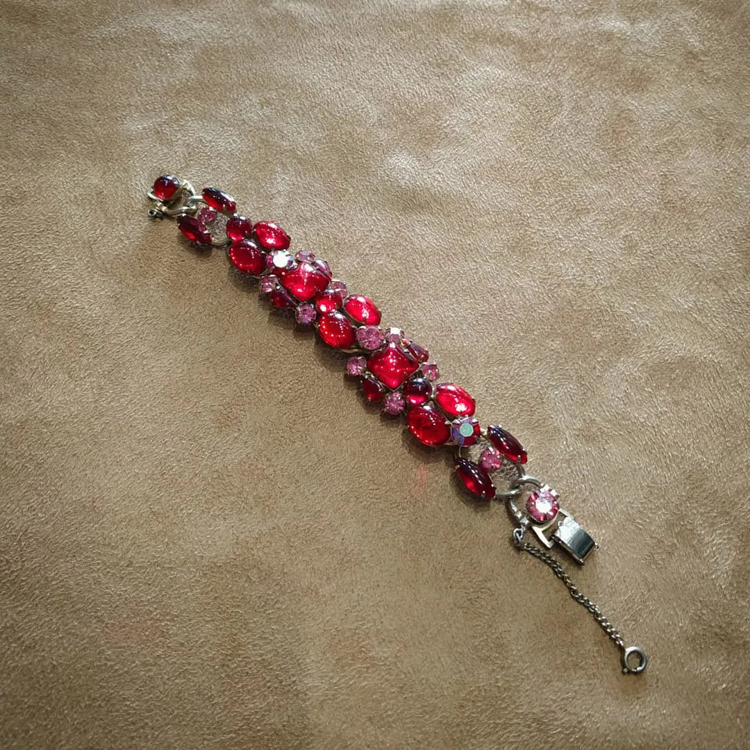 Weiss Red Vintage Glass Bracelet