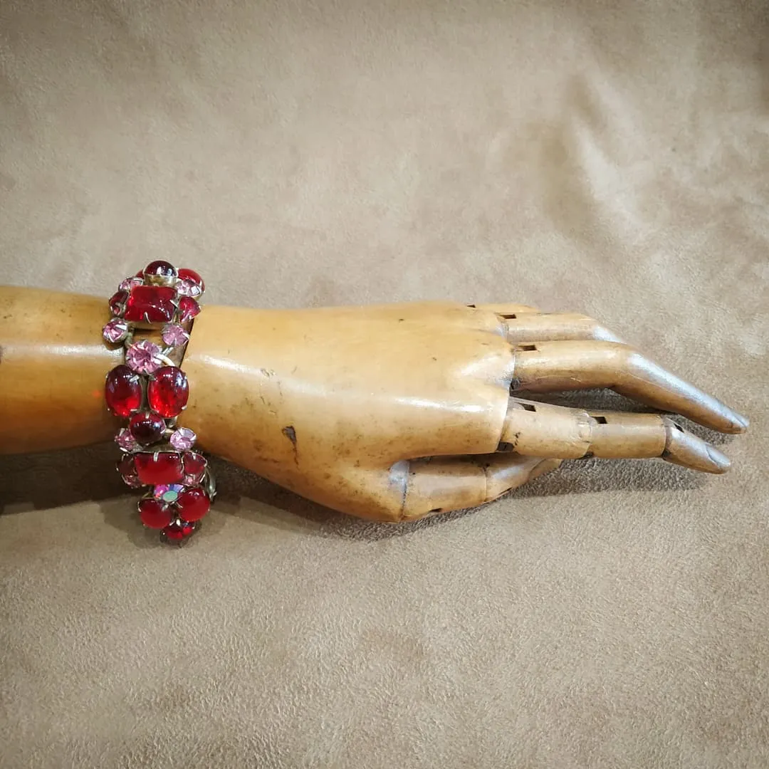 Weiss Red Vintage Glass Bracelet